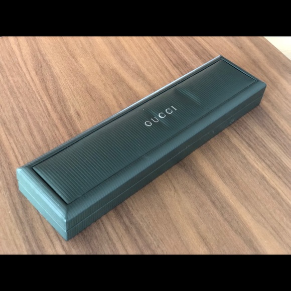 Authentic Woman’s Gucci Watch - Picture 4 of 9